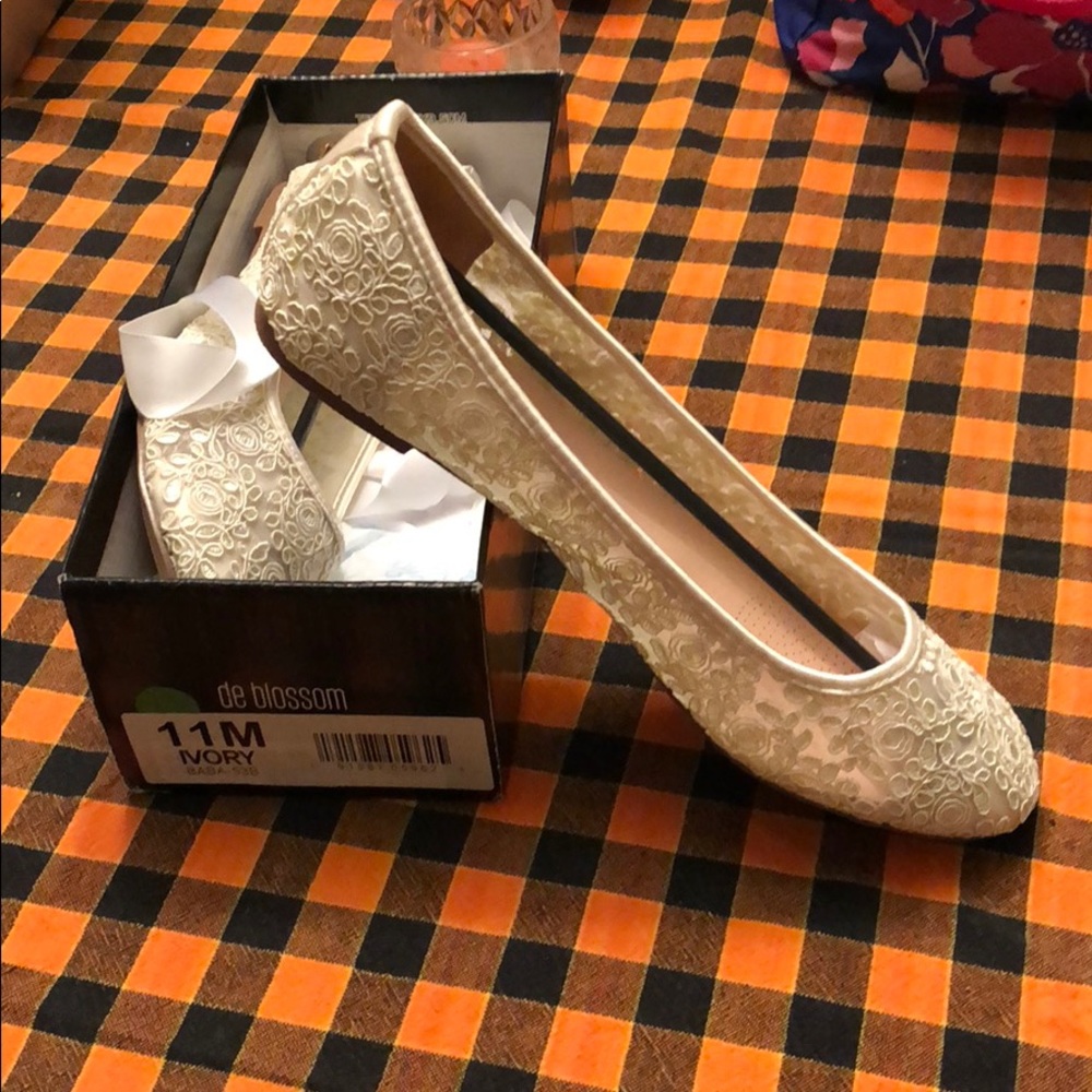 de blossom Ivory wedding shoes